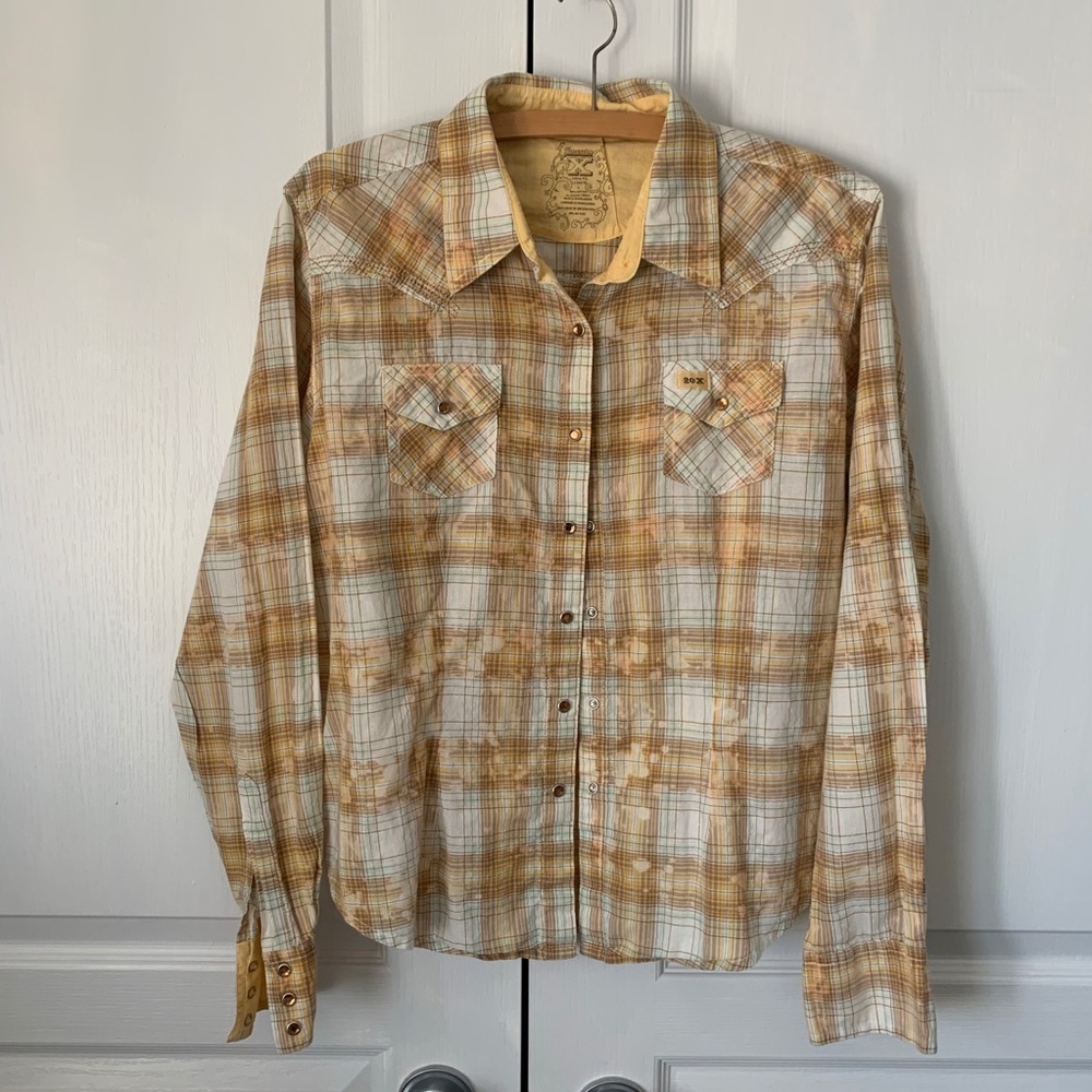 🌱2 for $40 Wrangler distressed western shirt